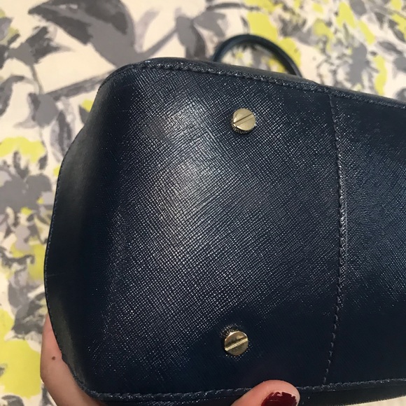 Tory Burch Tote w/ Dust bag - Picture 6 of 8